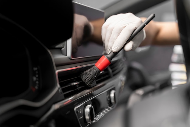 Cómo evitar que el salpicadero de tu coche se deteriore