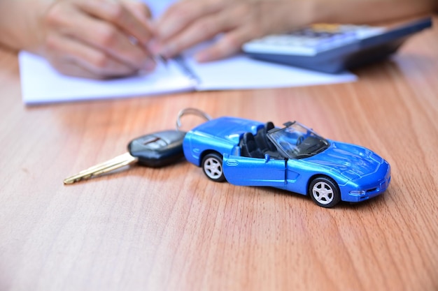 Cómo evitar fraudes al vender tu coche