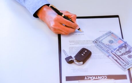 Qué hacer si el comprador de tu coche no cambia el titular